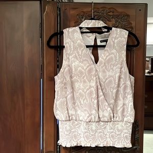 WHBM top size 12. Like New